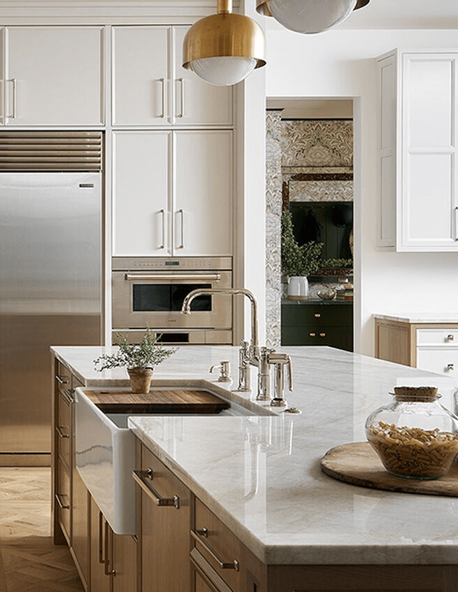 THE ALLURE OF MIXED METALS IN YOUR DESIGNS