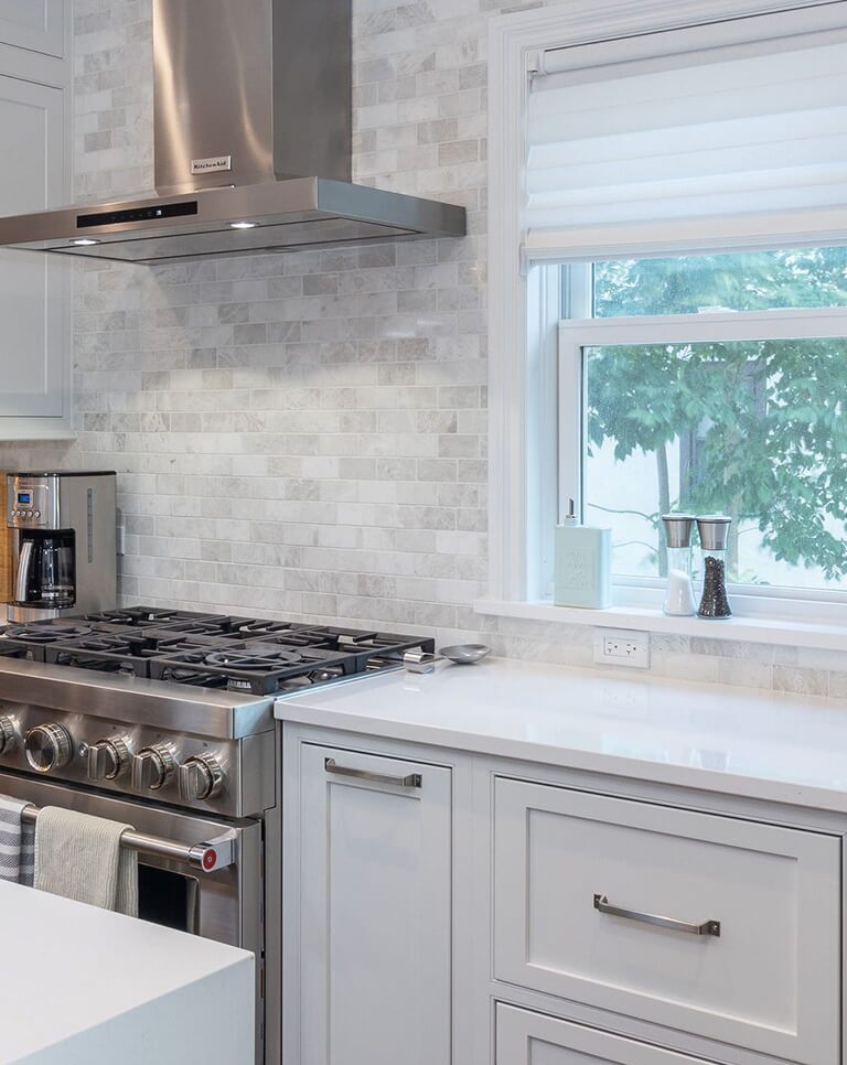 The Art of Blending Modern and Traditional Styles in Home Design