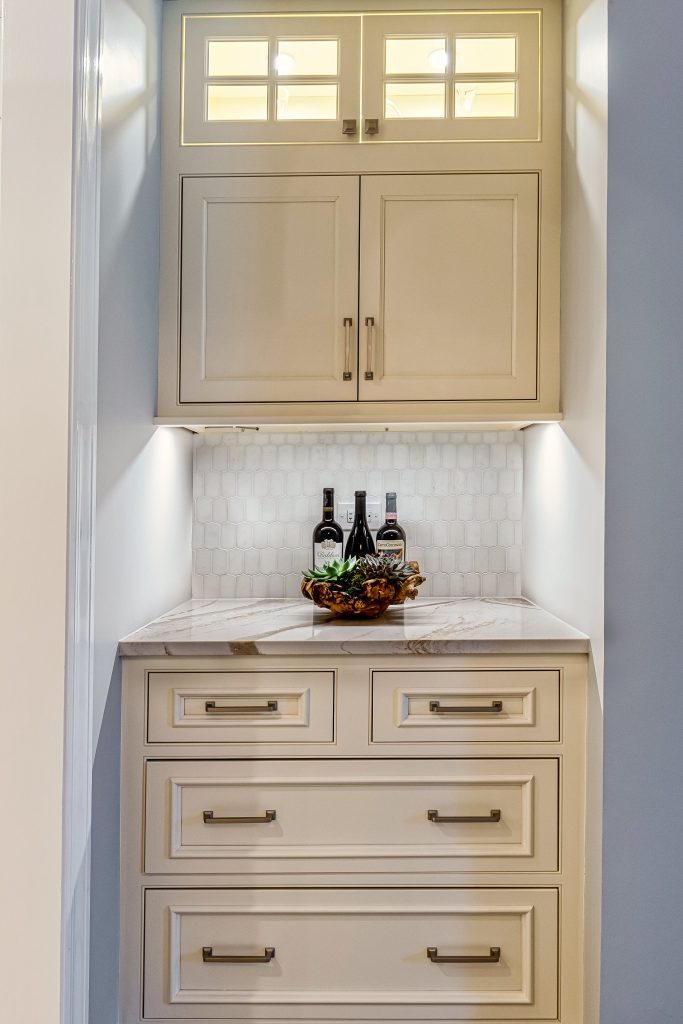 Lake Forest Transitional project image 2