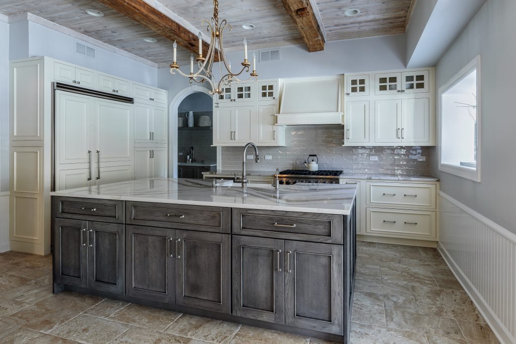 Lake Forest Transitional project image 7