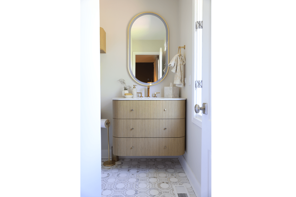 Sculpted Ensuite project image 2