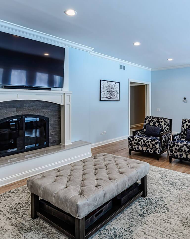 How to Choose Trim & Ceiling Paint