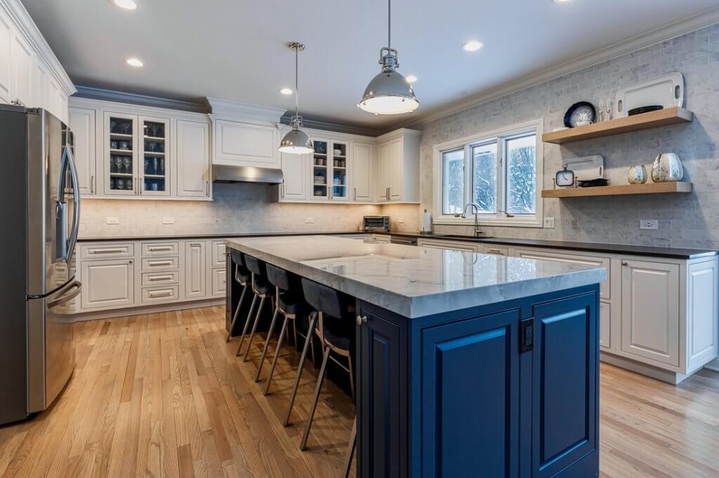 LAKE FOREST project image 4